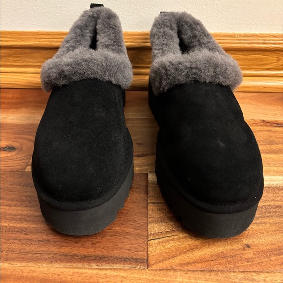 UGG Nita Genuine Shearling Sleeper - Picture 11 of 12